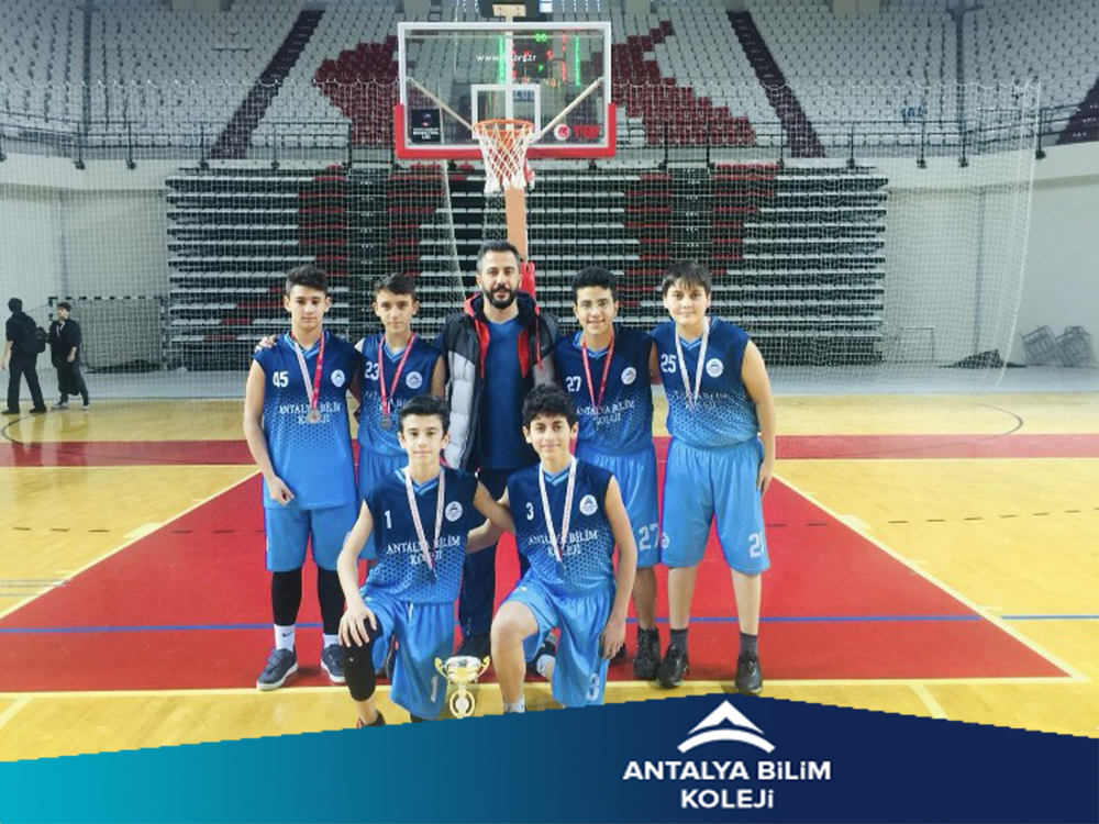 Basketbol Okullar Arası A Ligi Antalya İkinciliği