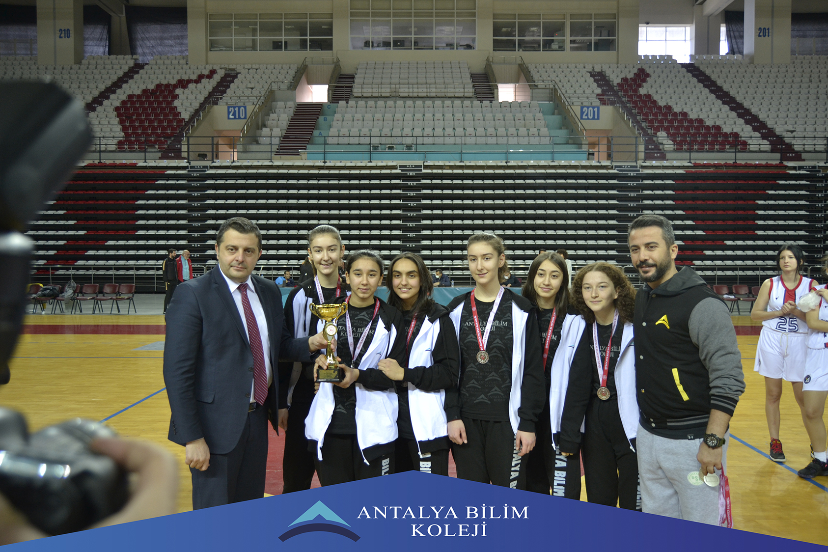 Kız Basketbol Takımımızdan Antalya Derecesi