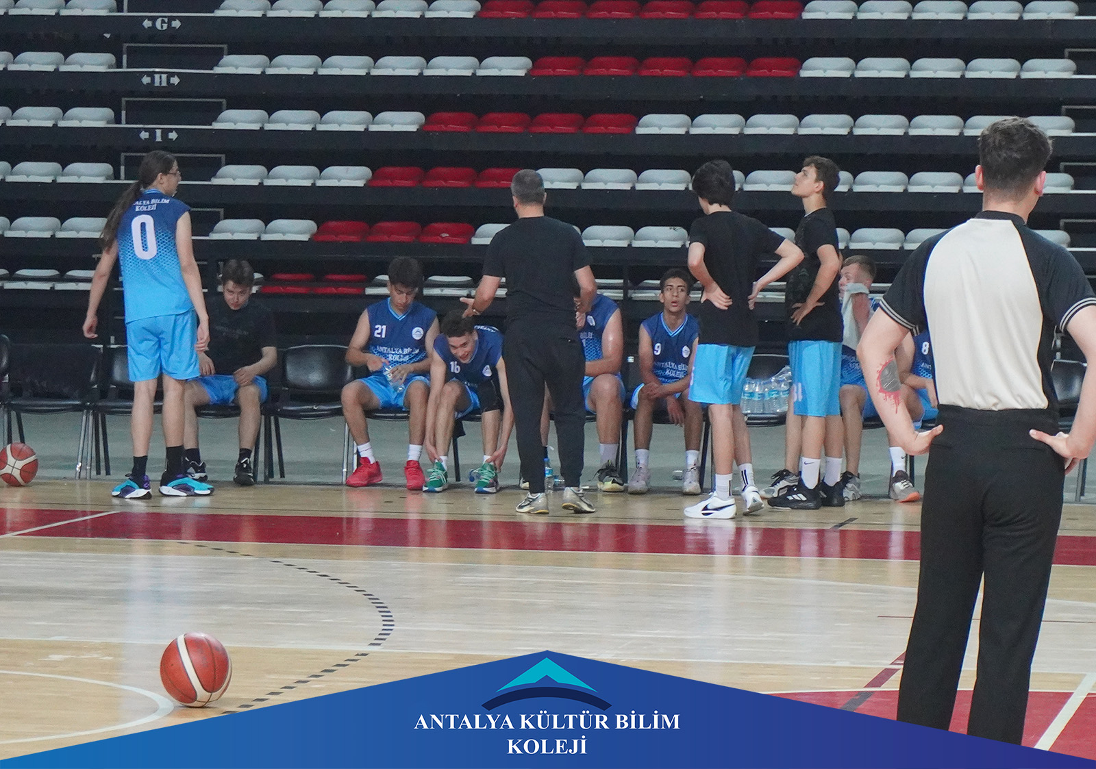 Lise Erkek Basketbol Takımızı Tebrik Ederiz