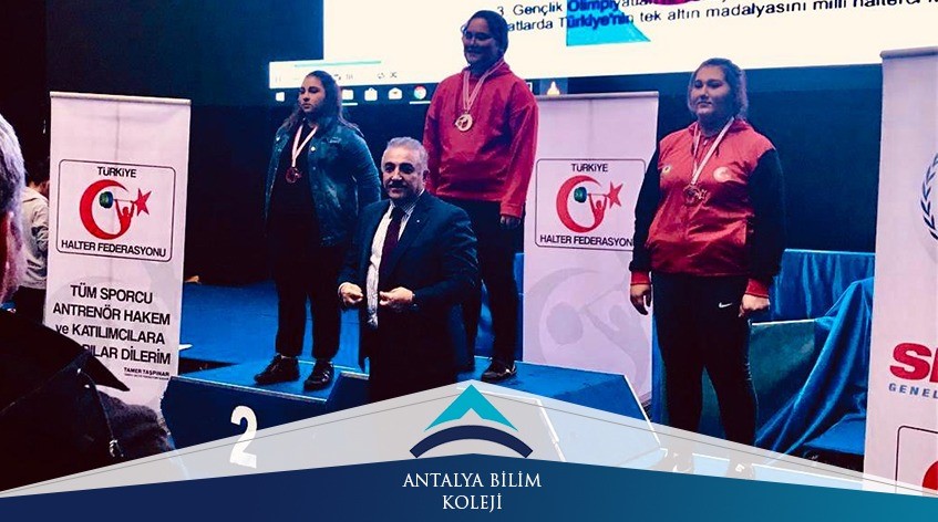 Türkiye Şampiyonu Bilim Kolejinden