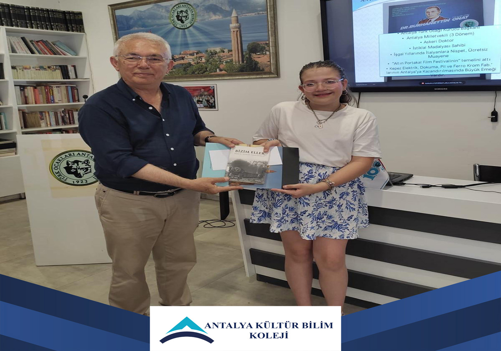 Şiir Yarışmasında Antalya Birinciliği
